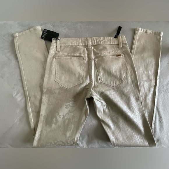 else metallic skinny jeans! - Picture 4 of 12